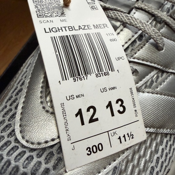 adidas Lightblaze
Mercedes-AMG Petronas Formula One Team Silver size 12